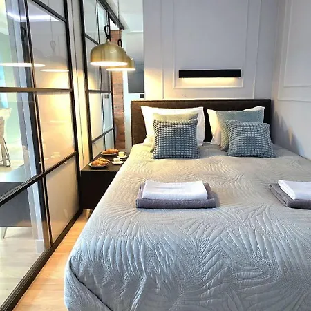 Triapart Nad Motlawa Apartment